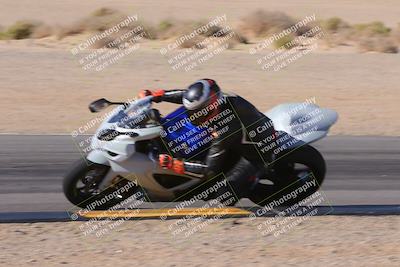 media/Dec-10-2023-SoCal Trackdays (Sun) [[0ce70f5433]]/Turn 9 Inside Set 2 (1115am)/